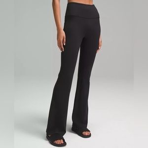 Lululemon Groove Super-High-Rise Flared Pant *Nulu